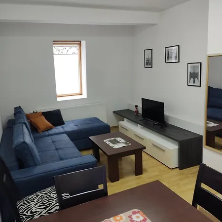 Colic Apartment *