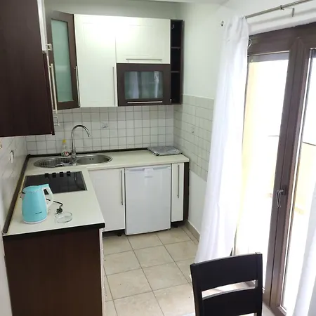 Colic Apartment *